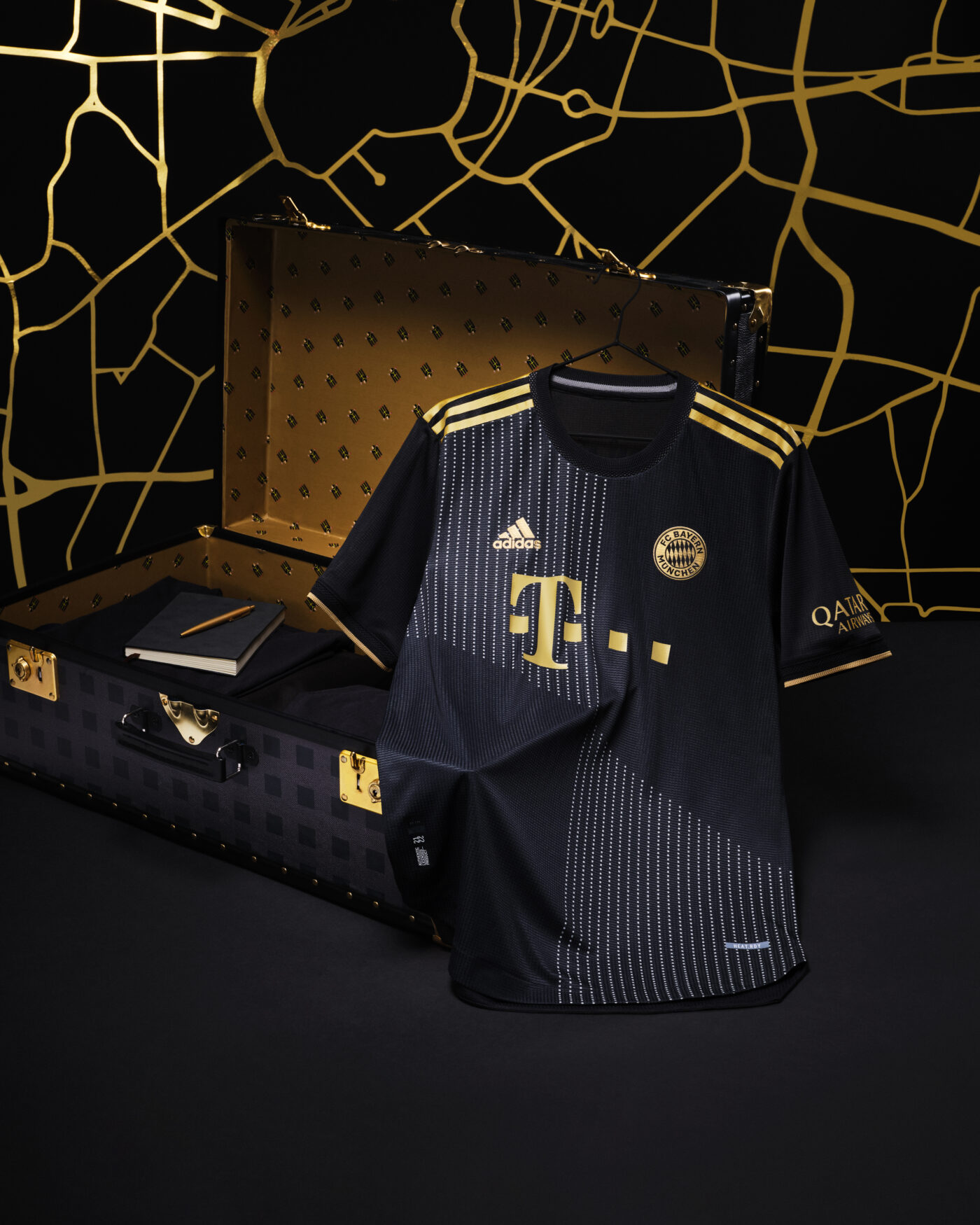 Les maillots du Bayern Munich 2021-2022 dévoilés par adidas
