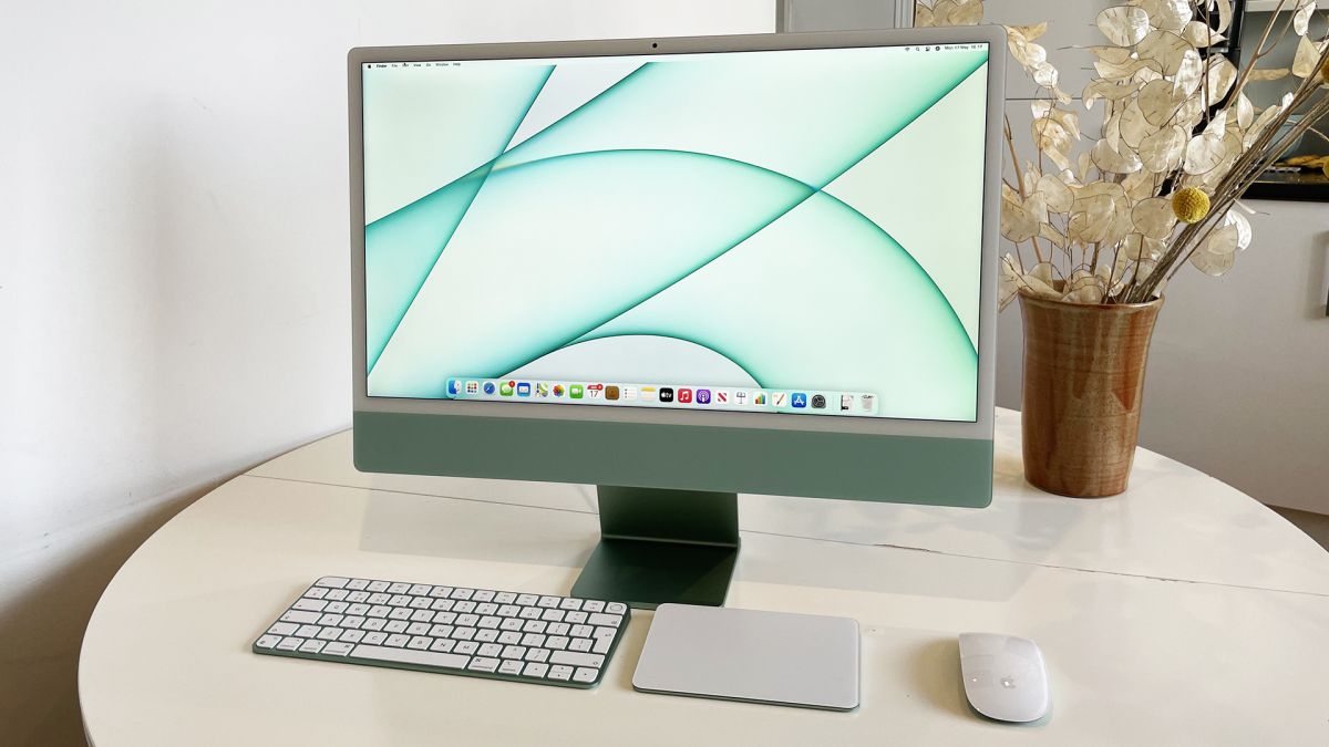Apple iMac 24-inch (2021) review: the world's coolest ...