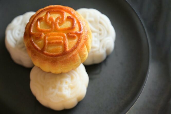 Lunar New Year Moon Cake