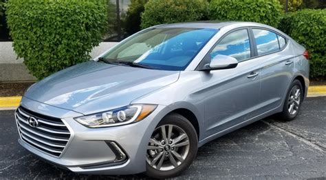 2022 Hyundai Elantra Differences